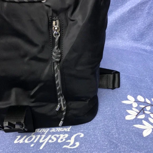 lululemon athletica ✨Black Backpack with Modern Design 10L✨